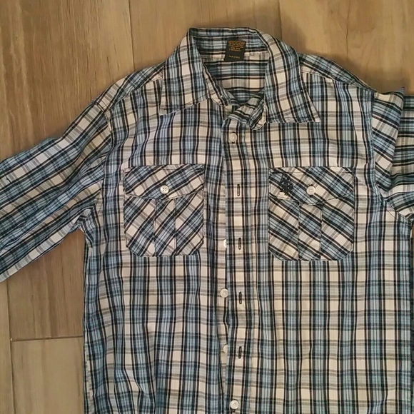3 Long sleeve buttoned shirt bundle deal - Picture 4 of 4